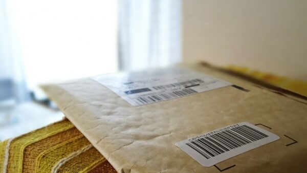 【料金比較】日本郵便「クリックポスト」・ヤマト運輸「クロネコゆうパケット」・佐川急便「飛脚メール便」