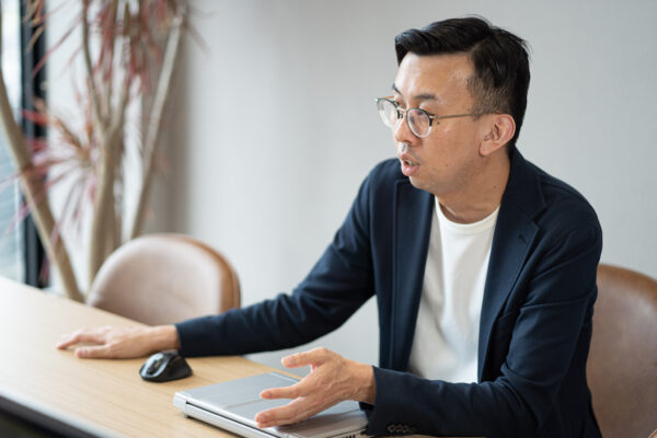 物販からソリューション提供、そしてプロダクト開発へ