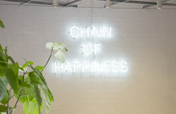 Ｉ－ｎｅの経営理念：Chain of Happiness