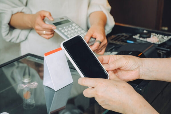 スマホ決済の種類