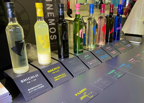 ポップアップストアで通行人の足を止める目を引くデザイン