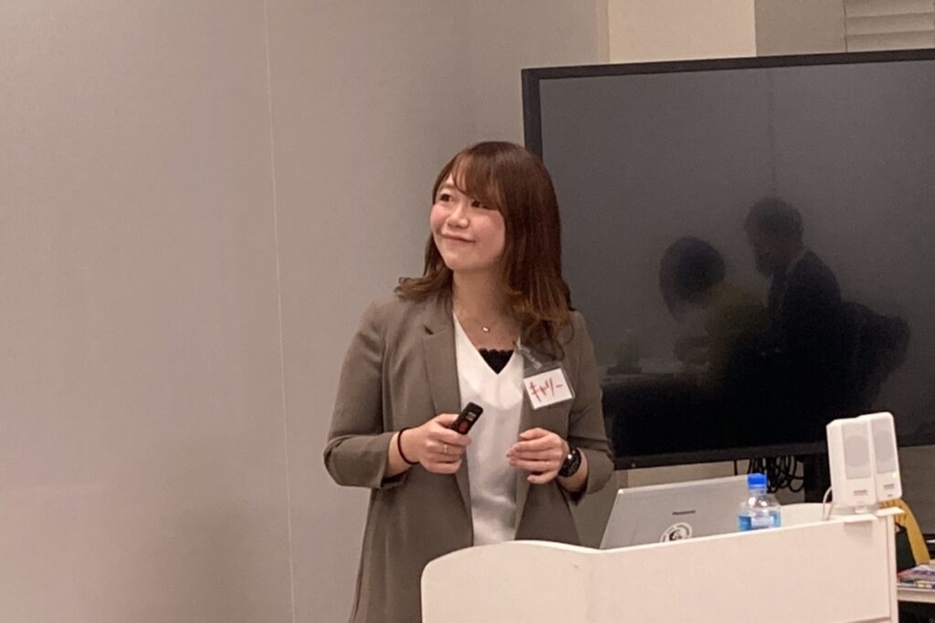 キャリーの愛称で親しまれている相賀香織さん