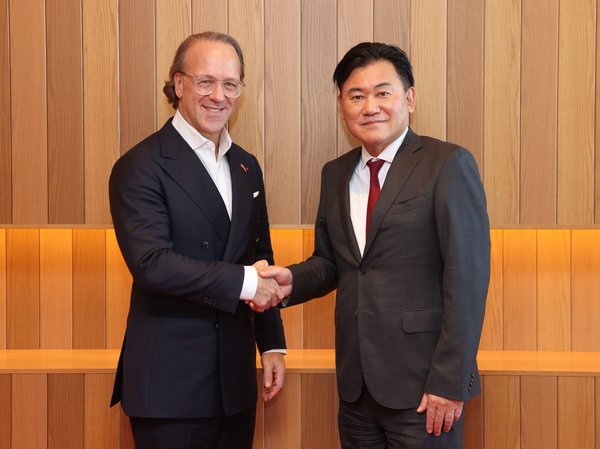 楽天とエスティローダー日本法人、プレステージビューティ市場での戦略的パートナーシップを強化