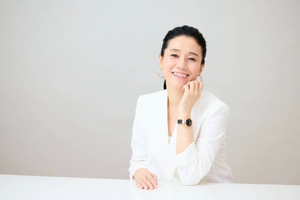 富貴堂、社員をライブコマーサーに育成する「あいもと式ライブコマースアカデミー」を10月リリース - 外注からの脱却で売上180%アップも