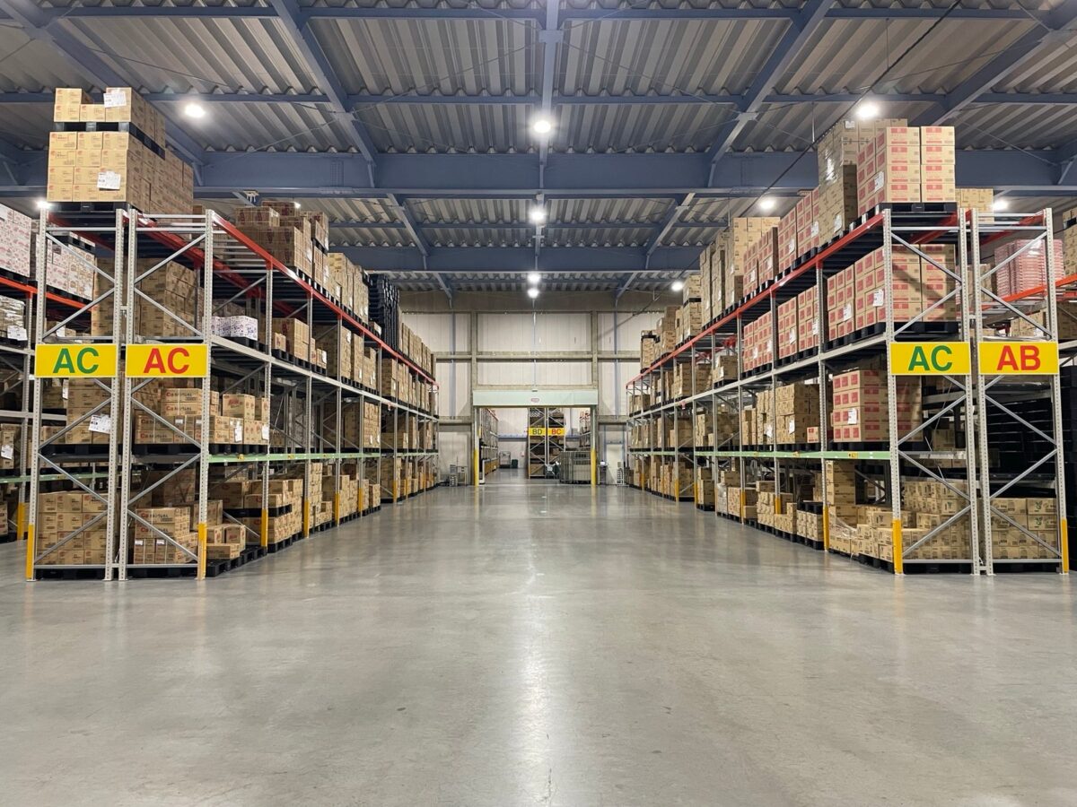 群馬菓子DC 庫内状況